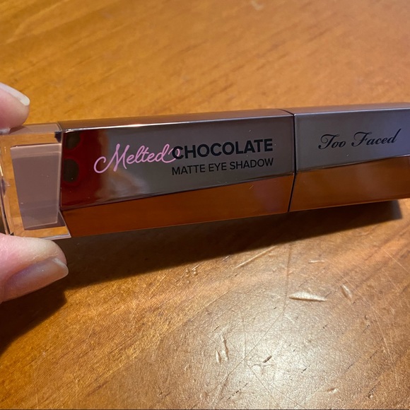 Too Faced Melted Chocolate Matte Eye Shadow - Picture 4 of 14
